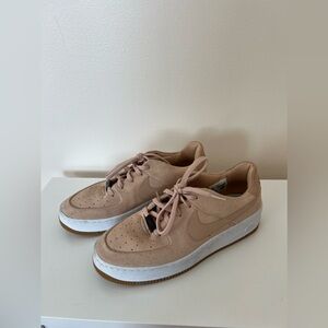 Nike Air Force 1 Sage Low